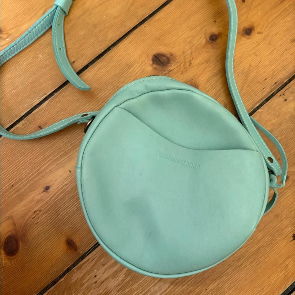 Portland leather large circle bag mint green - Picture 2 of 5